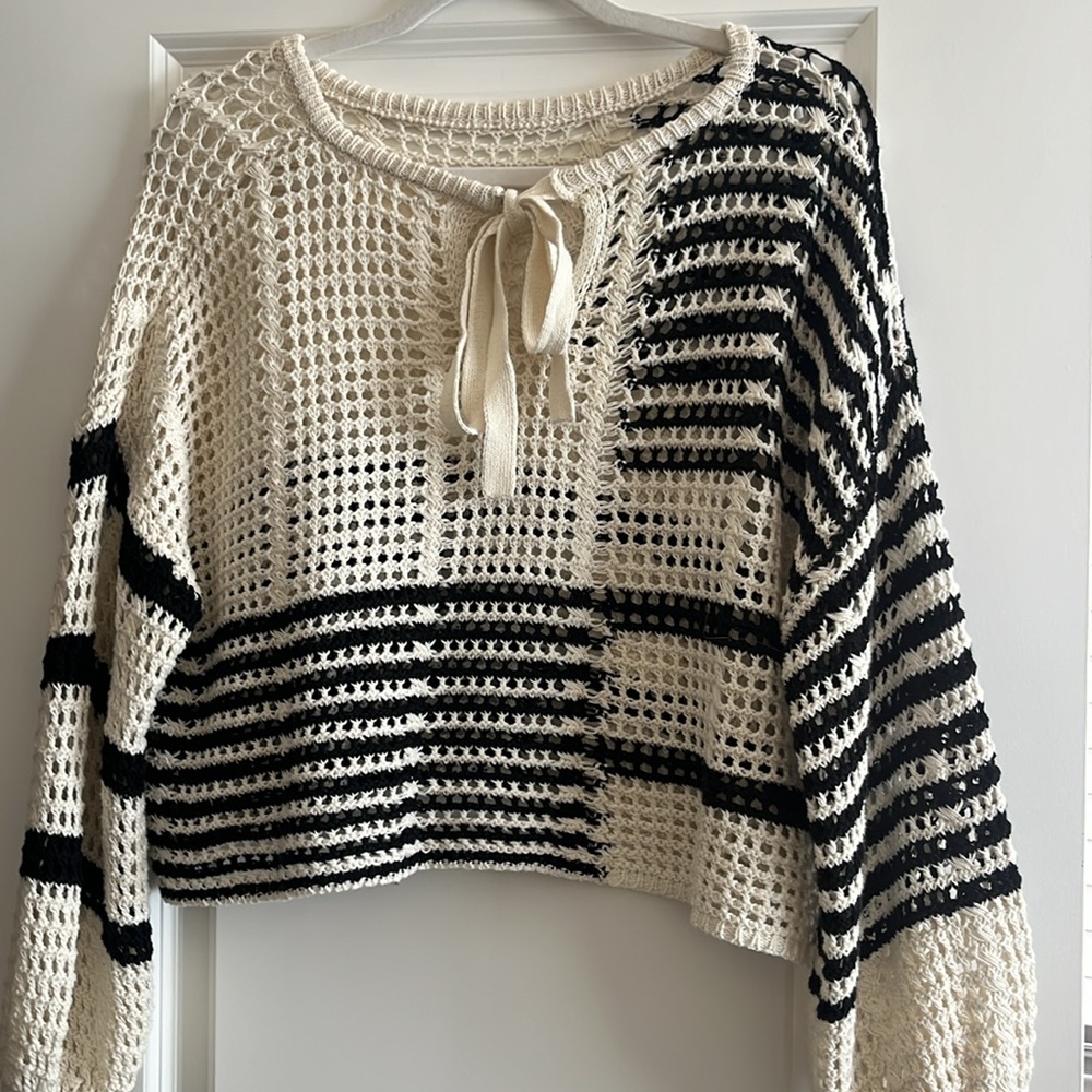 Sweater - Picture 3 of 4